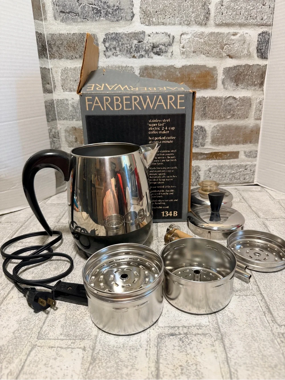 Farberware Vintage 134B 2-4 Cup Electric Percolator Coffee Maker Stainless